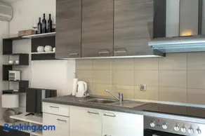 Apartment Star - Image 1