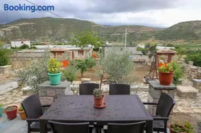 Countryside Home - Image 1