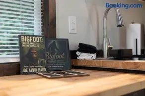 Bigfoot Bungalow Tiny Home in the Woods - Image 3
