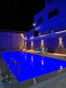 Amazing Villa With Large Private Swimming Pool - Image 2
