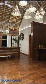 Floating Villa near Nzulezu - Image 4