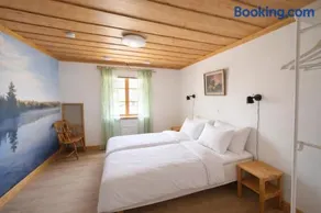 Skålsjögården Timber Lodge - Image 1
