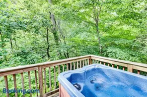 Dollys Delight by Venture Smoky Mountains - Image 3