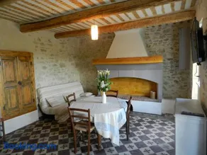 Véritable mas provençal avec 3 logements en pleine nature - Image 3