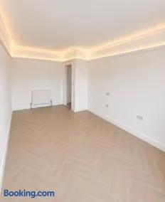 Sea View Apartment Llanstadwell - Image 5