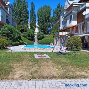 Peppy Apartment & Pool - Image 3