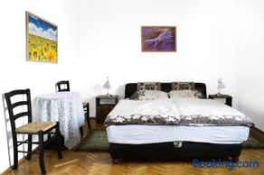 Wellez Vendégház - Image 2