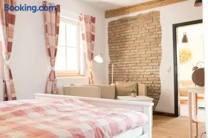 moments café & apartmenthaus - Image 2