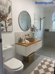 Modern and Cosy - Image 5