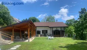 Peaceful Mountain Retreat - private guest house - Image 1
