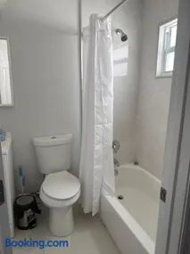 Suite in Dania Beach - Image 5