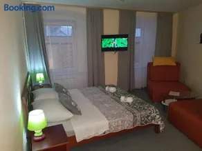 ELG Rooms - Image 2