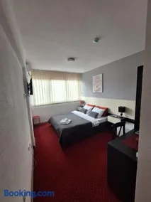 Rooms S&S Milicevic u strogom centru Aleksandrovca - Image 5