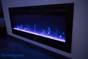 Waterfront luxury apartment - Image 5
