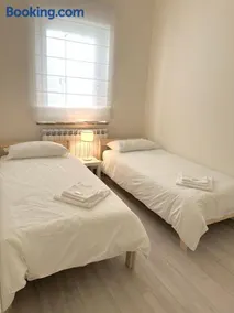 La Villa Suite 2 - Image 1