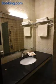 Millennium Inn Hotel Naran - Image 4