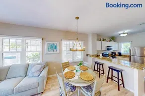 DK27 Key Lime Villa - Image 2