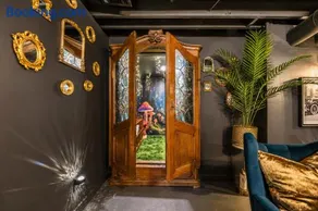 Storybook Escape - Hidden Speakeasy, Hot Tub, Sauna - Image 3