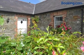 Sally Gardens Cottage - Image 2