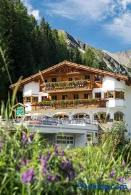 Hotel Astoria - Image 1