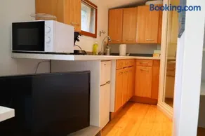 J home - Image 2