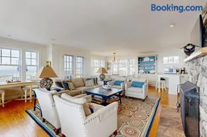 Oceanfront home incredible ocean views, deck & location - Image 3