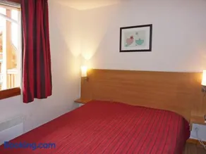 Charmant 2 pièces pour 6 avec piscine, jacuzzi et sauna - Les Orres - FR-1-322-373 - Image 3