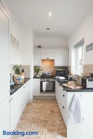 Waves - Sea View Duplex Apartment, Stoke Fleming - Image 4