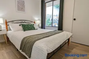 Boutique Home Close to Town and Nature - Image 3