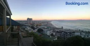Seaview Apartment in Muizenberg - Image 1