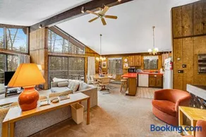 Dwight Road Getaway - Image 2