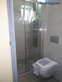 Souvlakis Pool Suites (S.P.S) - Image 4