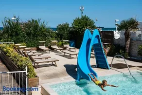 Hotel Fedora Riccione - FRONTE MARE - Image 4
