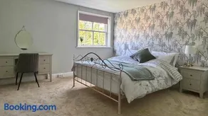 Bleasby Hall - Kelham Suite B&B - Image 5