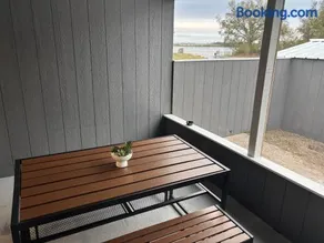 Cozy cove stay - Image 2