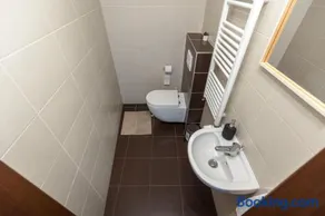 PRTR Apartment w/ FREE parking - Image 3