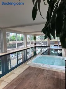 Viva o Melhor - Apto em Condomínio com Piscina e Hidromassagem - Image 2
