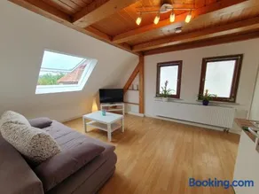 Gemütliche zentrale DG Wohnung in Mühlacker - Image 1