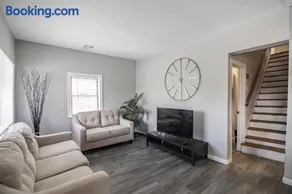 Modern Coed Dorm 10 Mins From Jim Thorpe - Image 1