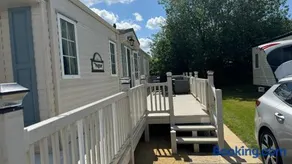 Mablethorpe Luxury Caravan Rental - Image 2
