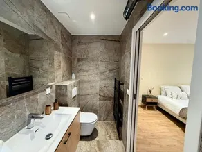L'Oasis- Villa d'exception, parenthèse calme près de Lyon - Image 2