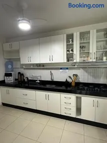 Casa com 02 quartos, Meia Praia - Itapema - Image 1