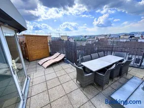 Sauna Penthouse near Prater - Image 3