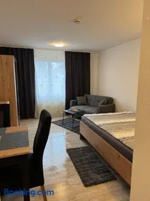 neu möbiliertes 1 Zimmer Appartment Nähe Uni-Klinik Homburg - Image 1