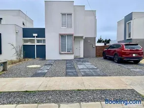 Hermosa Casa El Tabo nueva en condominio - Image 2