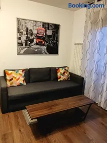 Gorizia Central Luxe Apartment - Image 5