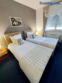 Hotel Villa Valpovo - Image 1