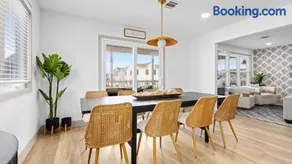 Sleeps 8 - Walk to Beach - Bright OC Condo - Image 1