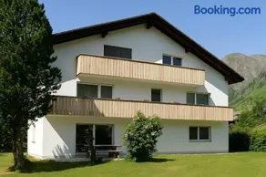 Terra Berni Stilvolle Dachwohnung für 4 im Thermenort Vals - Image 3