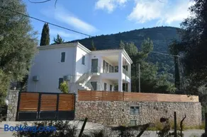 Sissy Villas 1 - Image 3
